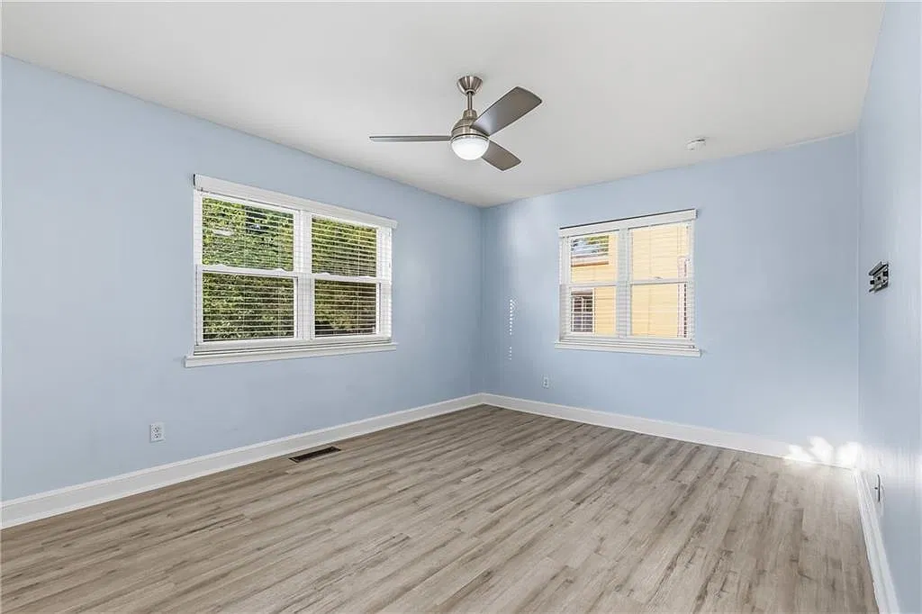 1 bed, 1.0 bath, 1228 sqft, $1,600 — Photo 2