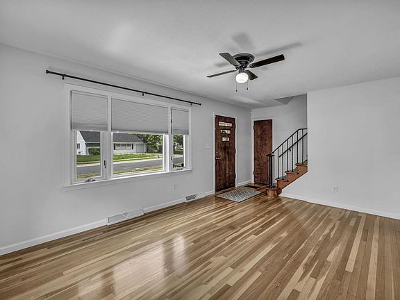 5th image of 2811 Brookpark Cir