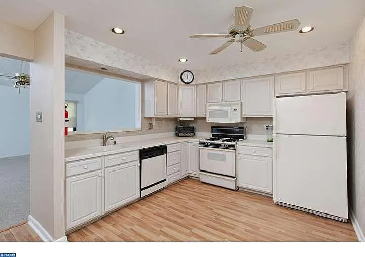 3 bed, 1154 sqft, $2,600 — Photo 4
