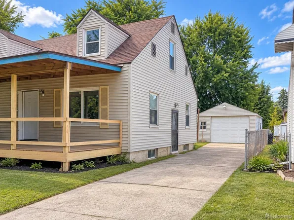 640 Crawford St, Flint, MI 48507