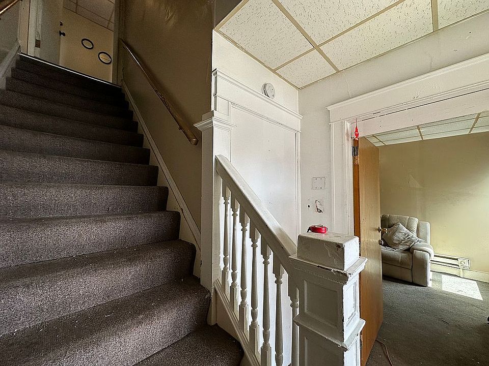 Front entryway 