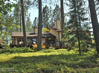 10264 Carrington Ln, Grass Valley, CA 95949