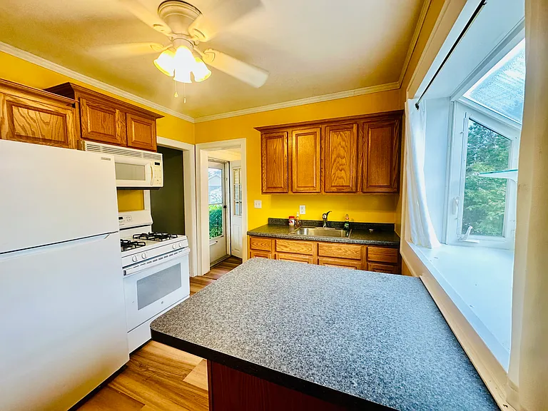 7372 Dale Ave — Photo 8