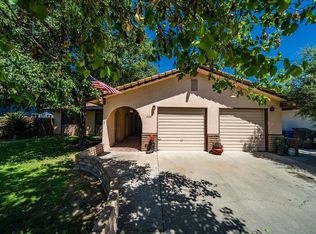 1028 W Raymond Rd, Hanford, CA 93230