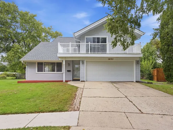 1650 Beverly Ct, Hanover Park, IL 60133