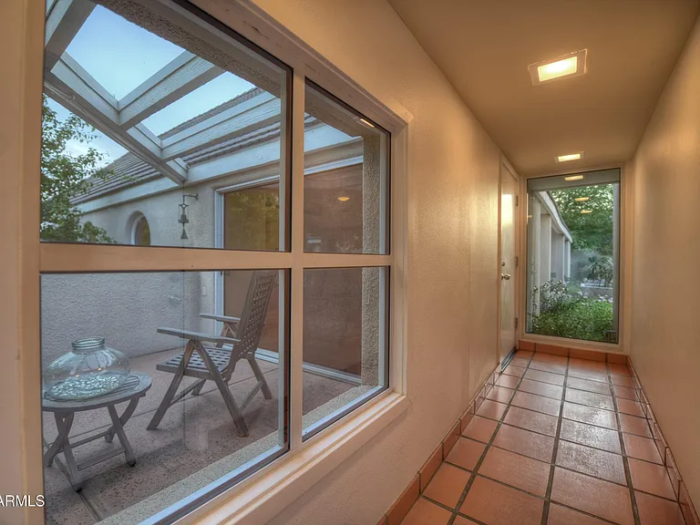 1523 W Vista Ave — Photo 23