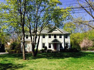 5 Richmond Dr, Darien, CT 06820