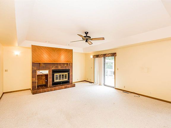 2nd image of 3315 Northwood Dr