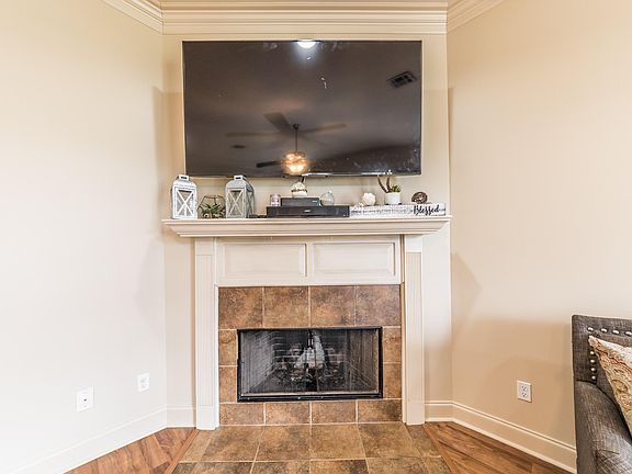 5th image of 101 Bridgeport Ln