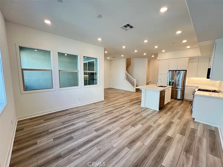 435 Mullberry Pl — Photo 16