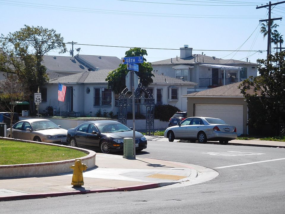 The top unit is Apt.B