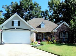 112 N Creek Dr, Saltillo, MS 38866