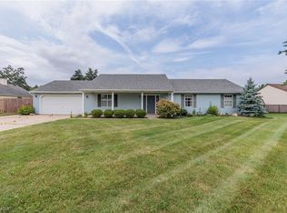 4246 Berkeley Dr, Sheffield Village, OH 44054