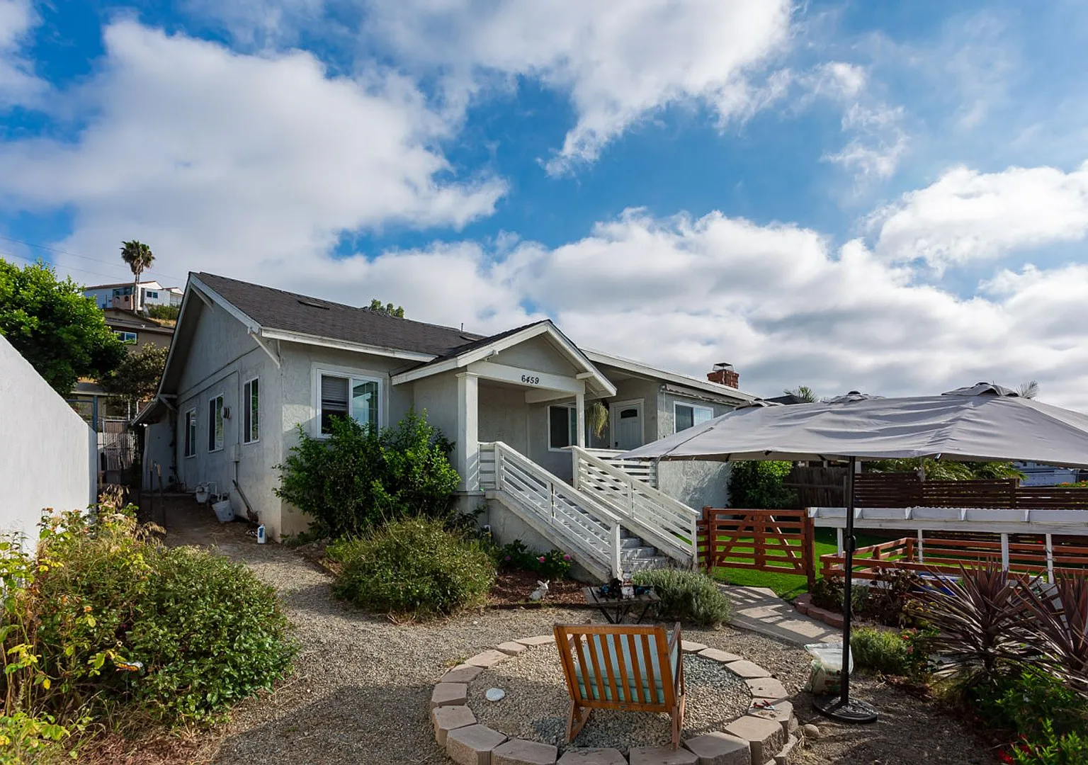 Remodeled Craftsman with Large Yard! — Photo 2