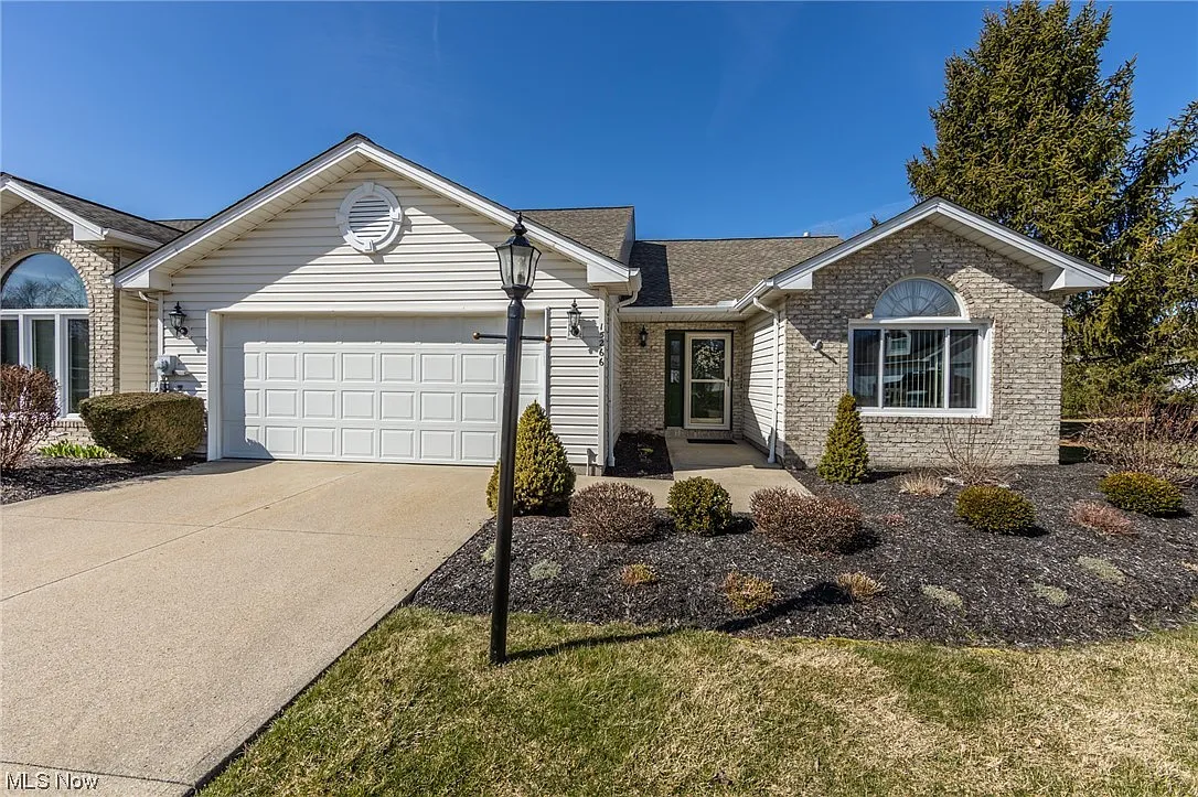 15266 Trails Lndg photo 1