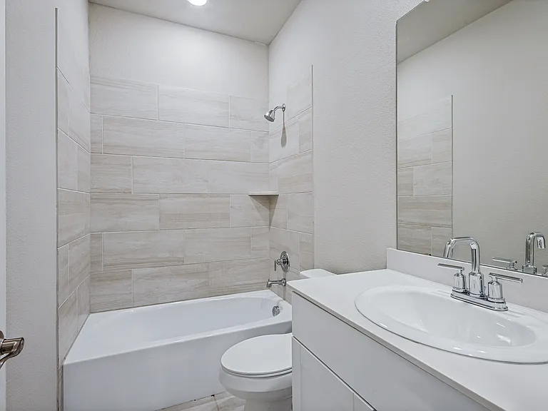 801 McKenna Dr — Photo 17