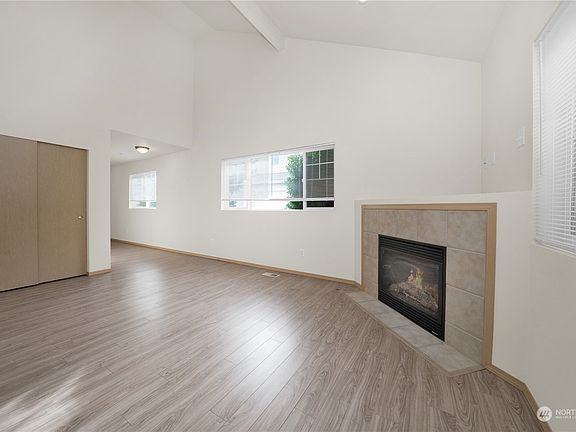 4th image of 330 Yauger Way