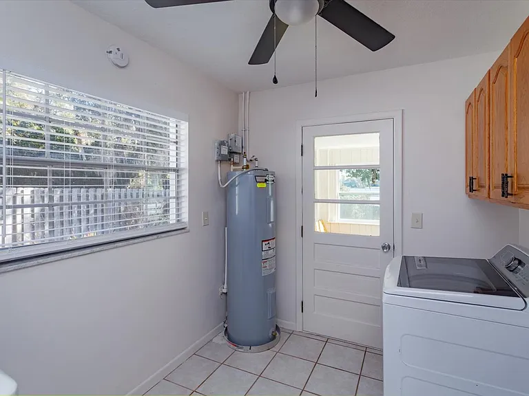 240 Slade Dr — Photo 19