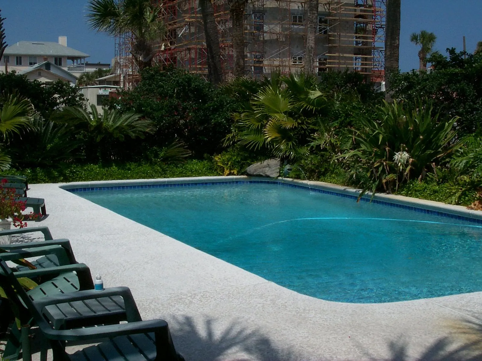 2 Bed - 1 Bath Ground Floor - 952 Sq Ft At $1750 / Month — Photo 1