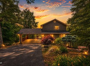 347 Overview Dr, Gatlinburg, TN 37738