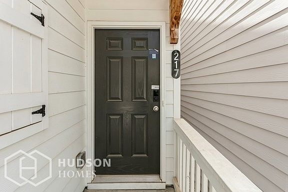 5th image of 217 Turner Ln