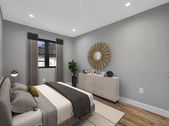 4th image of 852 E 57th St