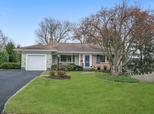 5 Harvey Ct, Summit, NJ 07901