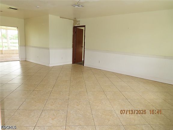 3rd image of 602 Harrison Dr