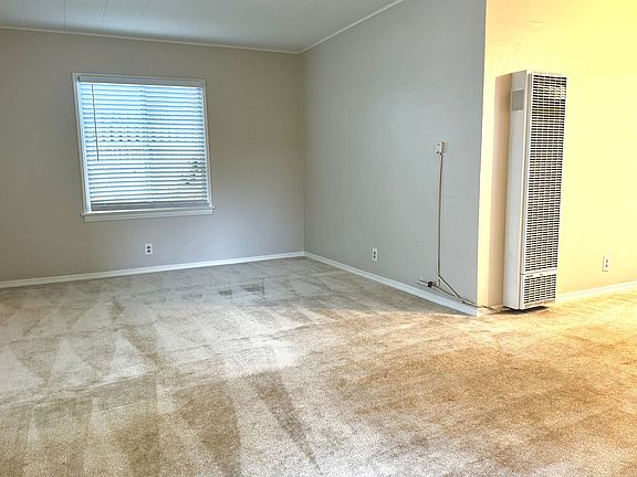 4th image of 1115 E Ocean Ave #1115
