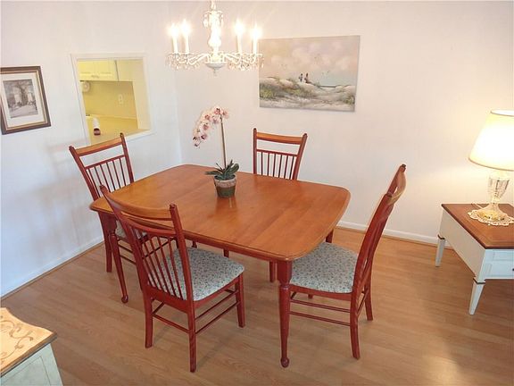 3rd image of 2601 NE 14th Street Causeway #333