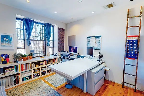 Sold by Compass | media 7