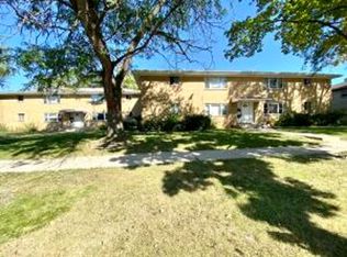 8200 W Villard Ave #4, Milwaukee, WI 53218