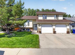 151 Balsam Cres, Olds, AB T4H 1M4