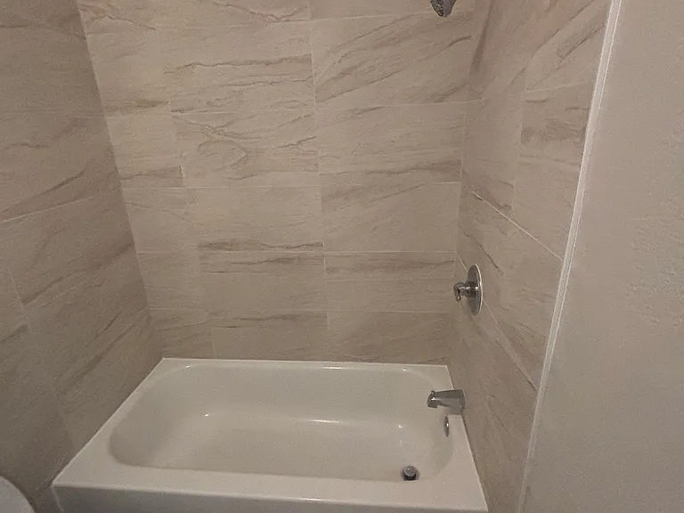 1007 E Holland Ave #A — Photo 6