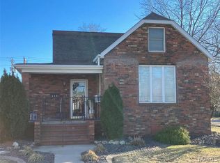 550 N 4th St, Breese, IL 62230