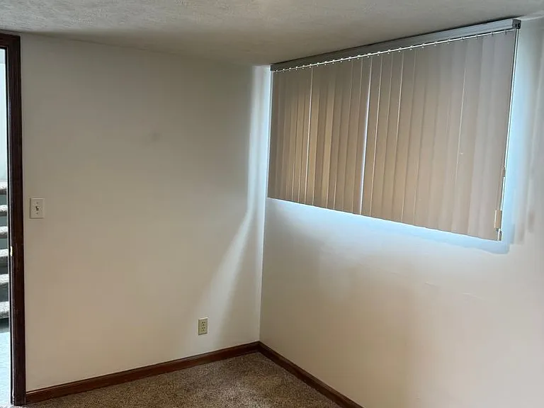 661 W Lakeshore Dr — Photo 6