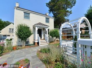 2307 N George Mason Dr, Arlington, VA 22207