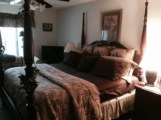 Master bedroom_09242020