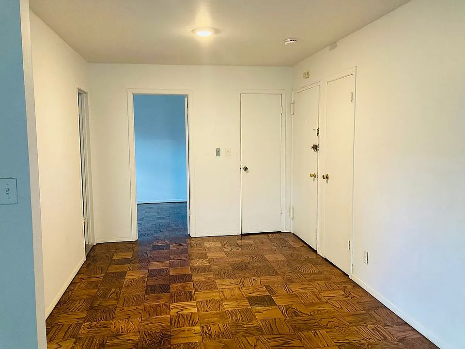 2nd image of 2 Van Wart Ave APT 3