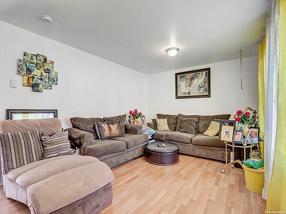 3rd image of 248 Parkway Blvd