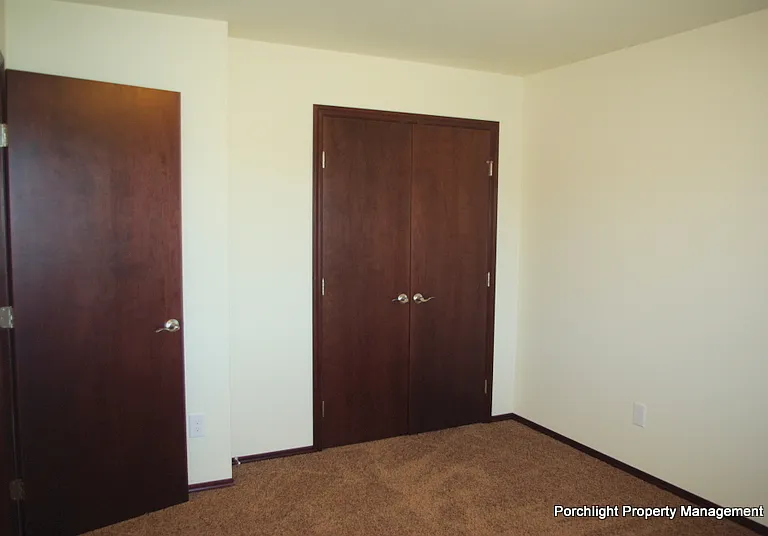 2009 Aaron Dr #1-8 — Photo 16