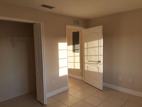 3rd image of 1910 Santa Barbara Blvd Unit 3