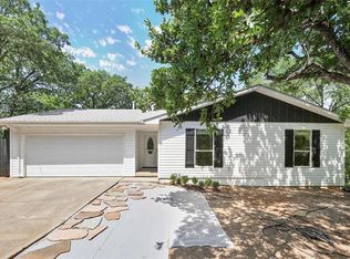 21 Horseshoe Dr, Highland Village, TX 75077