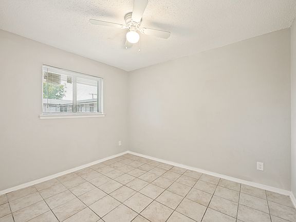 5th image of 1001 W Elm St #D6277bdfa