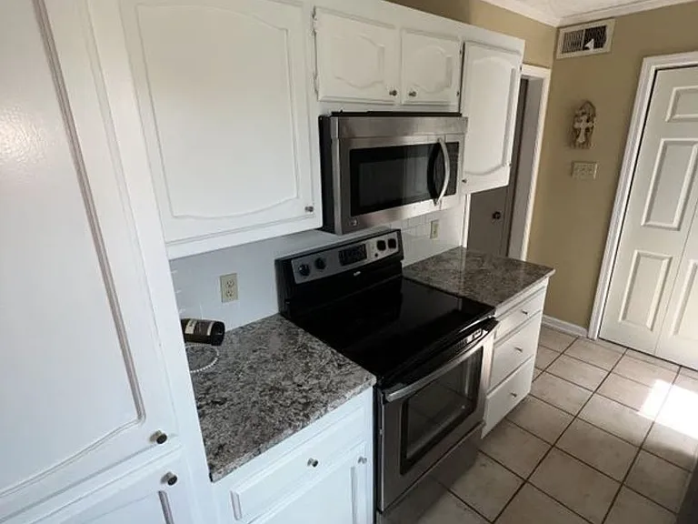 10062 Jefferson Hwy #C — Photo 12