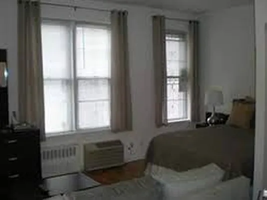 Rented by Bond New York | media 10