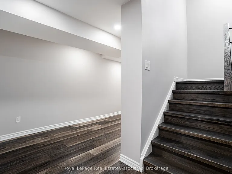 3172 Ernest Appelbe Blvd — Photo 28