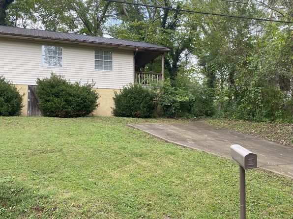 208 Waltham Pl