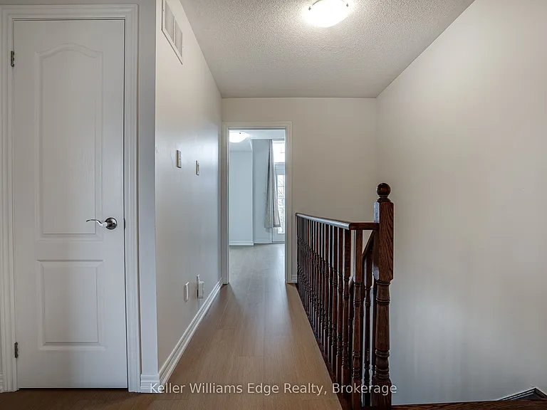 93 Glendarling Cres — Photo 38
