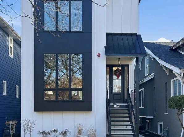 1143 Clinton Ave, Oak Park, IL 60304